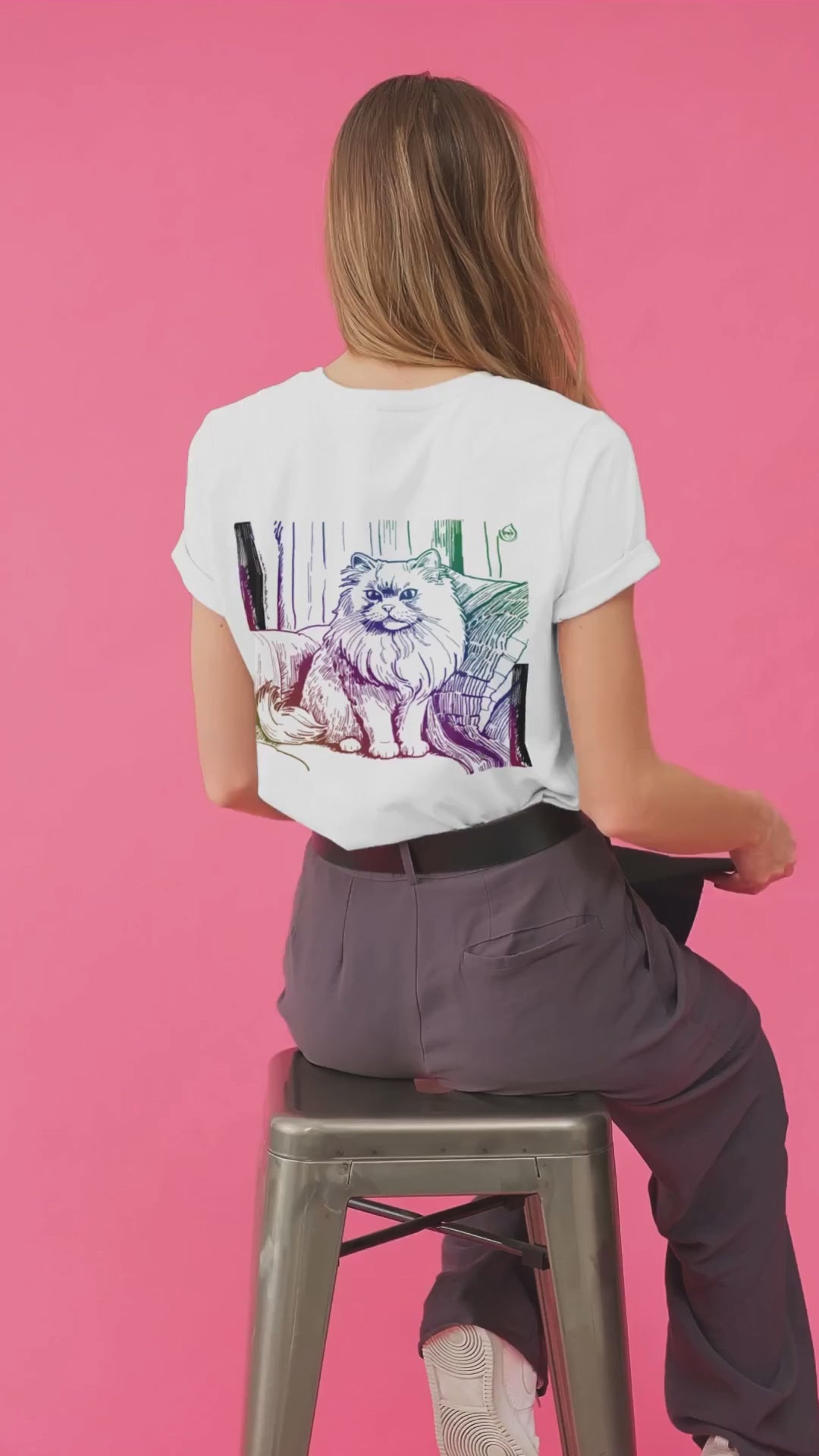 Unisex classic tee Siberian Cat canva powerd